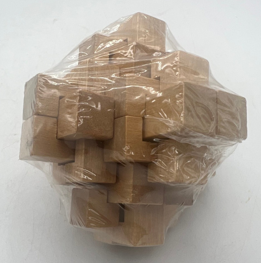 Wooden Interlocking Burr Puzzle Brain Teaser Cube 3D Logic Game Natural Wood Toy